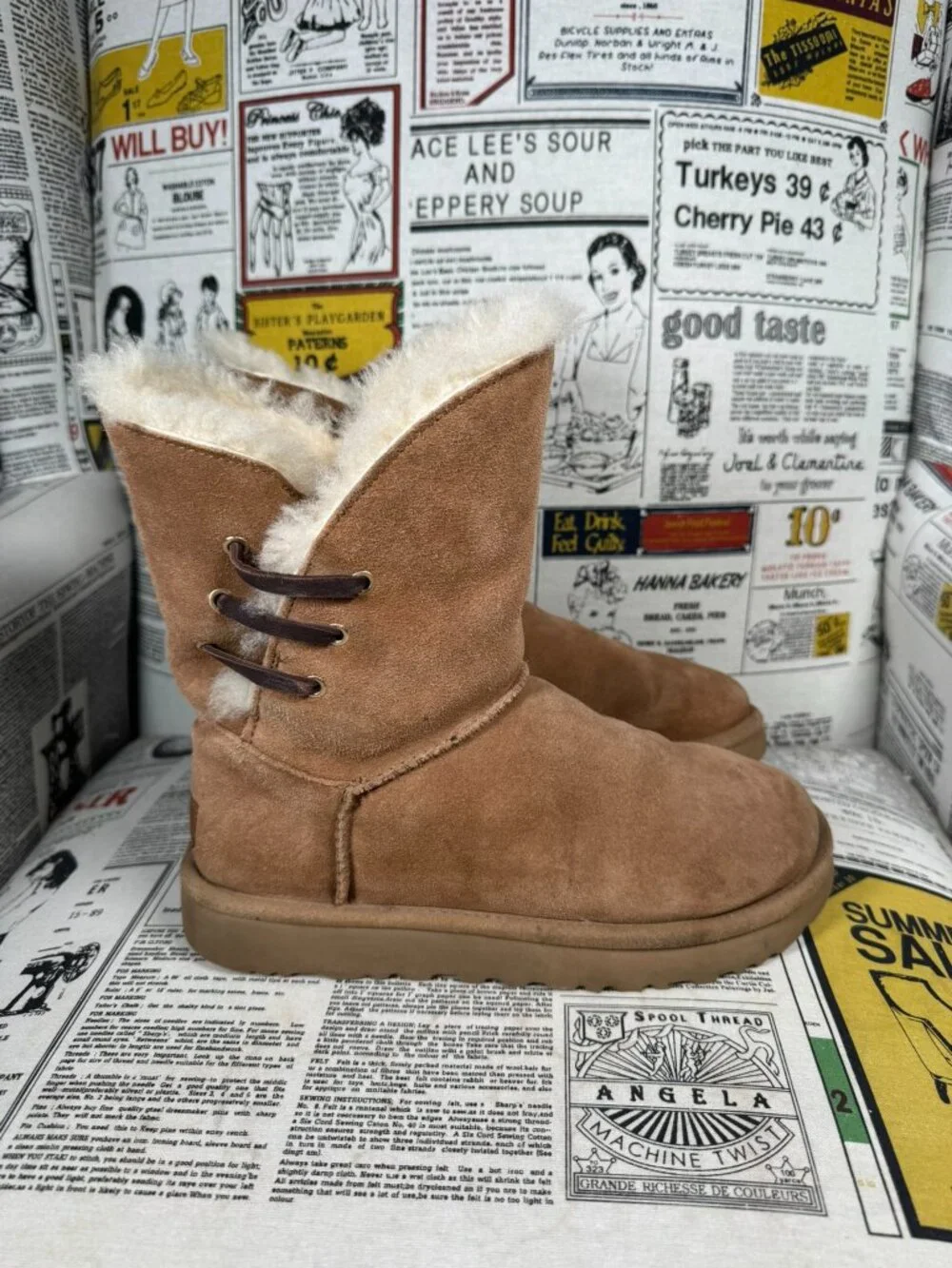 UGG Boots Constantine Womens 7 Chestnut Suede Leather Sheepskin Winter 1018629